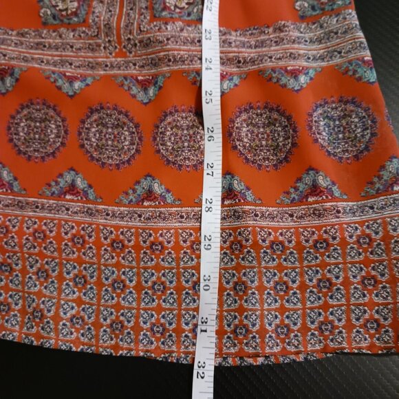 2 Lulus Chiffon Shift Dresses Size S Coral Red Geometric/Black V-Neck Cut-Out - Picture 8 of 16